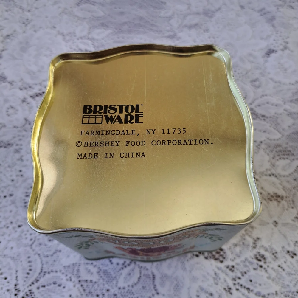 Vintage Hersheys Cocoa Tin Bristol Ware Gold Trim Nostalgic Collectible Storage